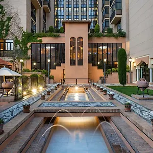 Szálloda Saray, Granada
