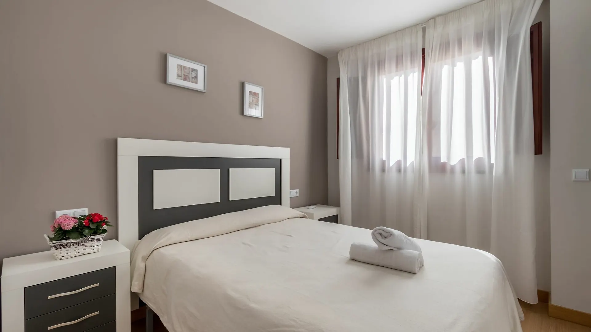 Citycentre2B Granada Apartment